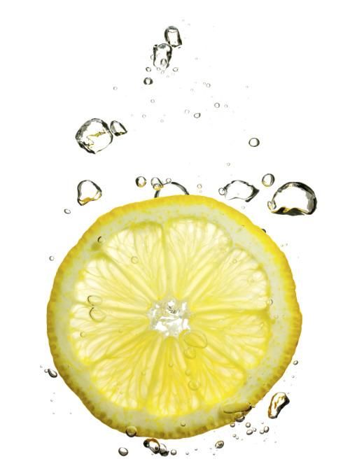 Imágenes de agua con limón.