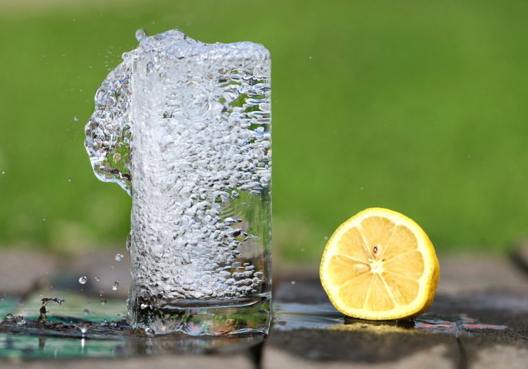 Agua con Limón | Beneficios y Hábitos Saludables.